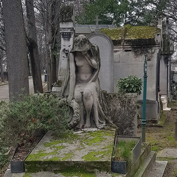 tourisme dark cimetiere montmartre